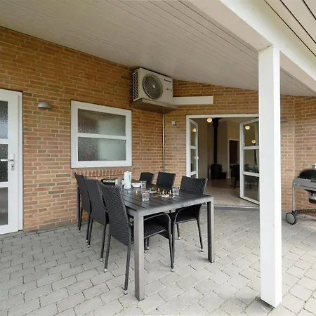 Ferienhaus Najdenka - 25km From The Sea By Interhome *