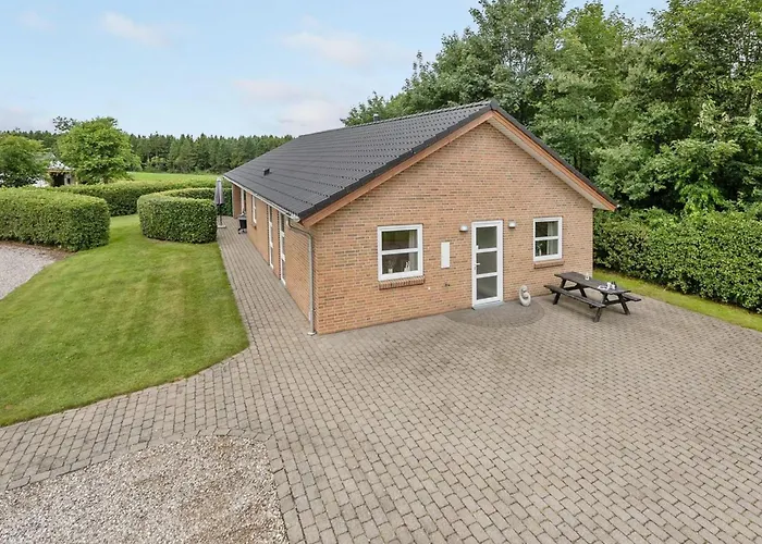 Najdenka - 25km From The Sea By Interhome Feriehus *